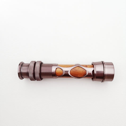 Porte moulinet aluminium fumé ajouré insert bois de ronce